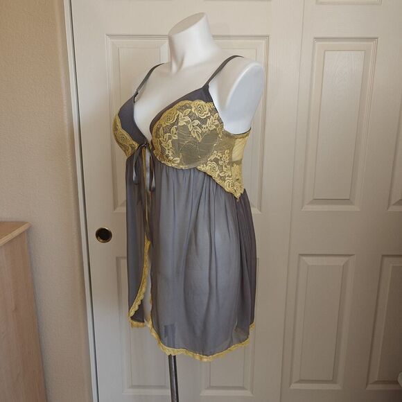 Sheer stretch mesh lacy overlay front clip lingerie sz 2X - Picture 2 of 8